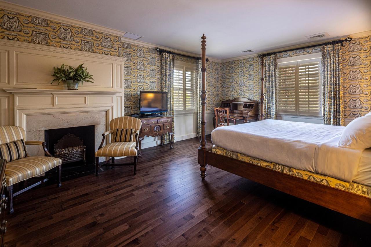 Baywood Conference And Lodging Center Coraopolis Bagian luar foto