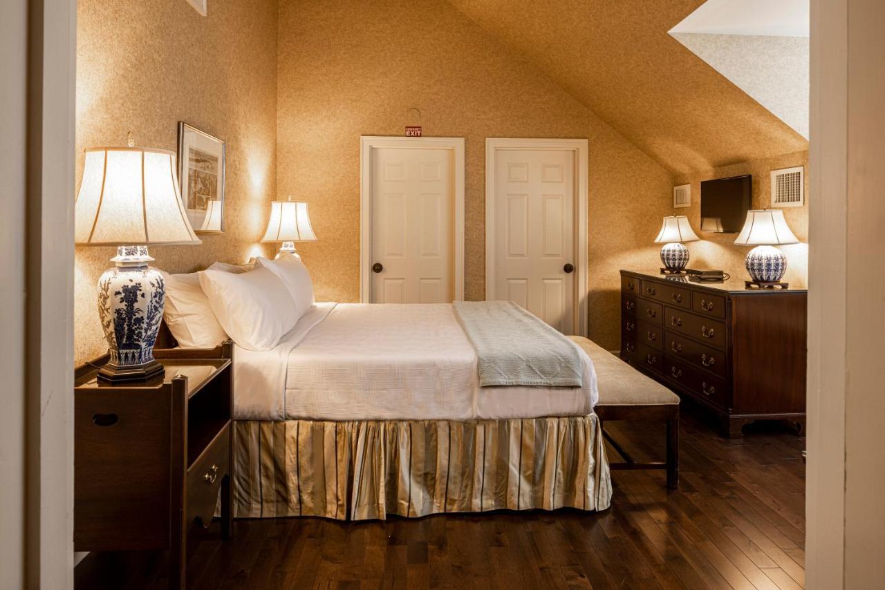 Baywood Conference And Lodging Center Coraopolis Bagian luar foto