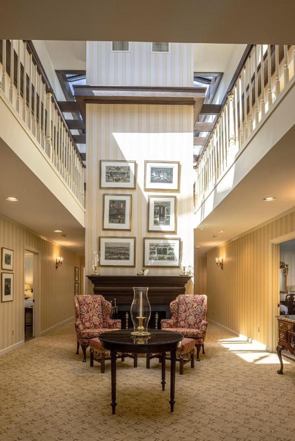 Baywood Conference And Lodging Center Coraopolis Bagian luar foto